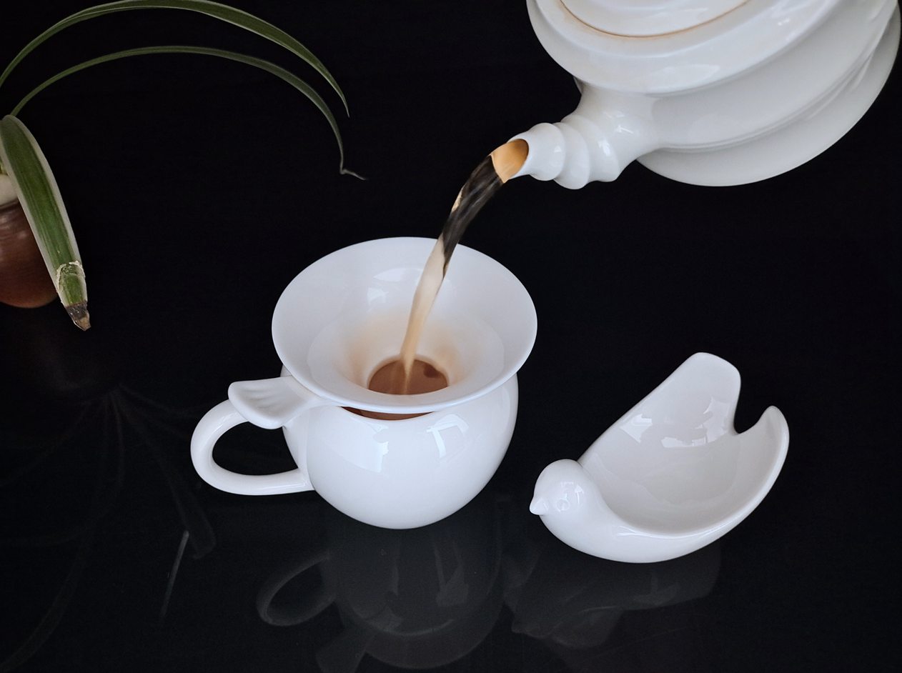 漏網(wǎng)使用嚴實細密的環(huán)保濾網(wǎng)，能更好的過濾茶湯